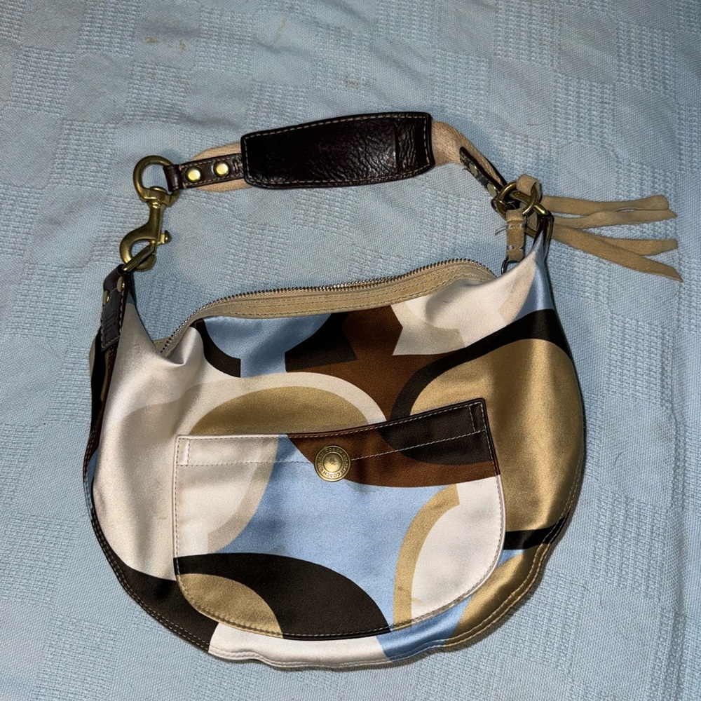 Coach shoulder bag No C06J-10105